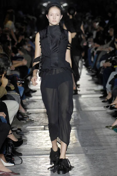 Look 27